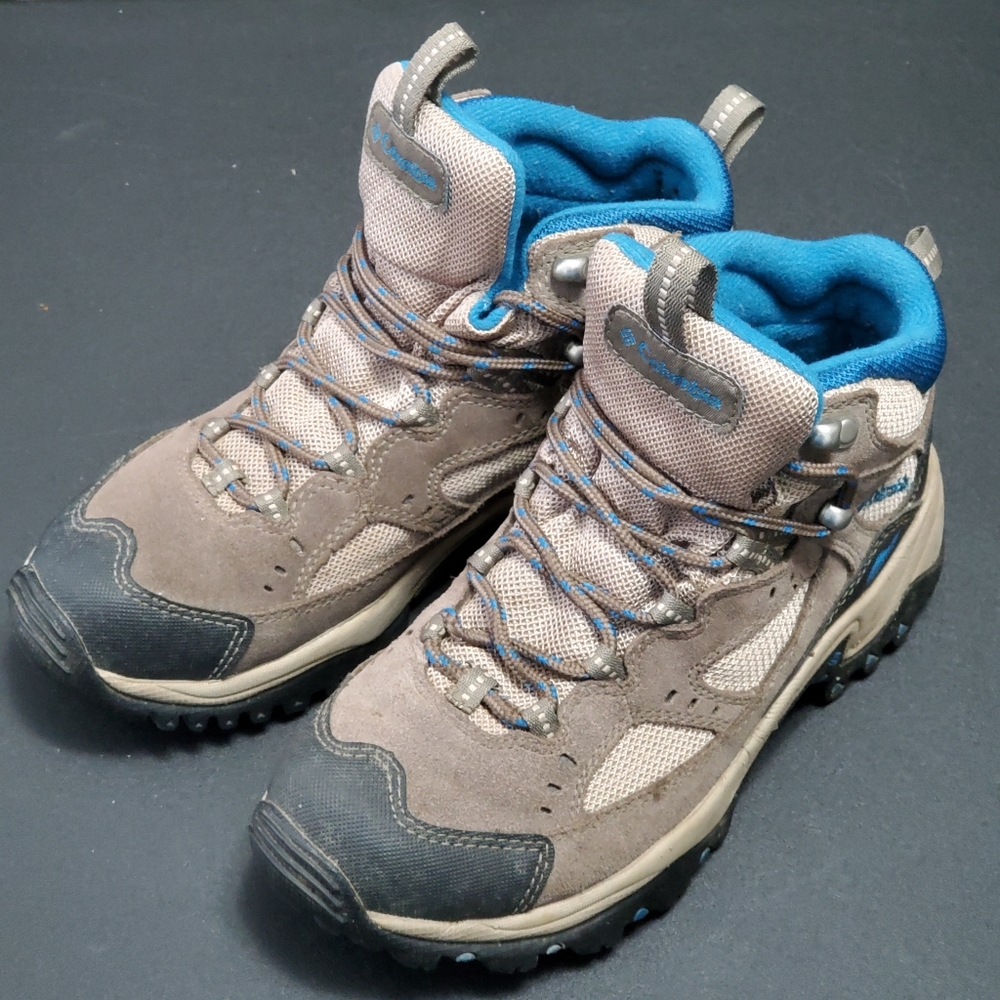 Columbia Hiking Women Shoes Sz 5.5